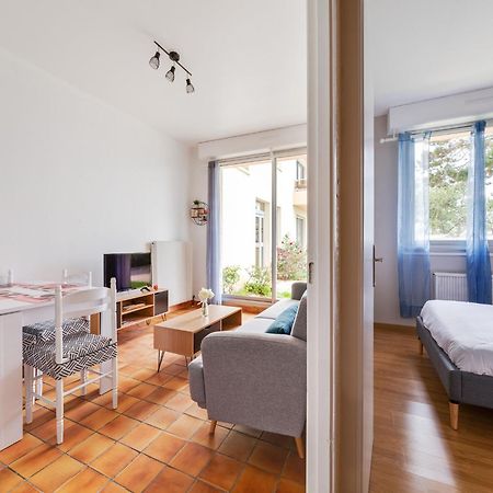 Simplistic Holiday Home In Grandcamp With Garden Buitenkant foto